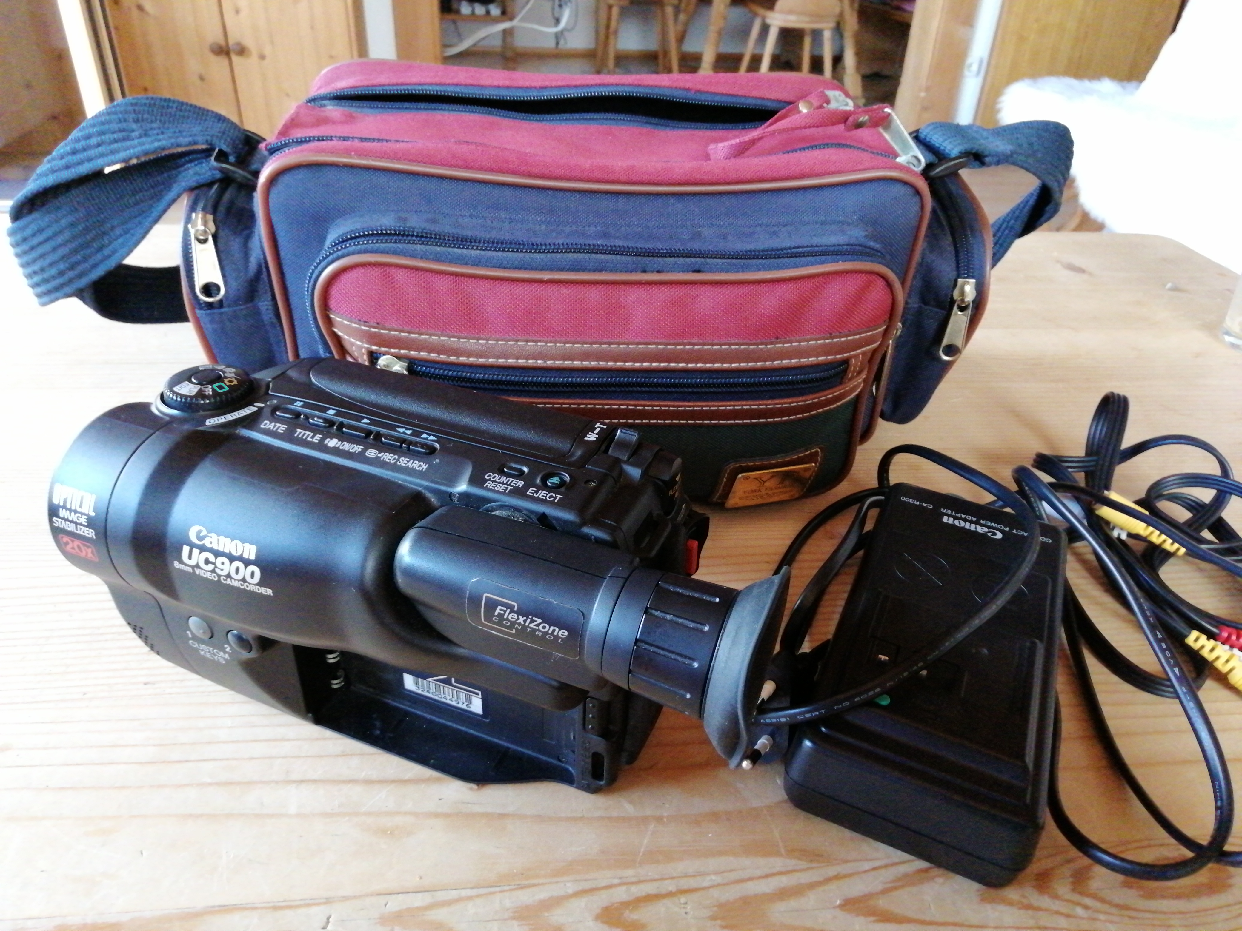 Canon Videocamera UC900 älter aber funktionsfähig