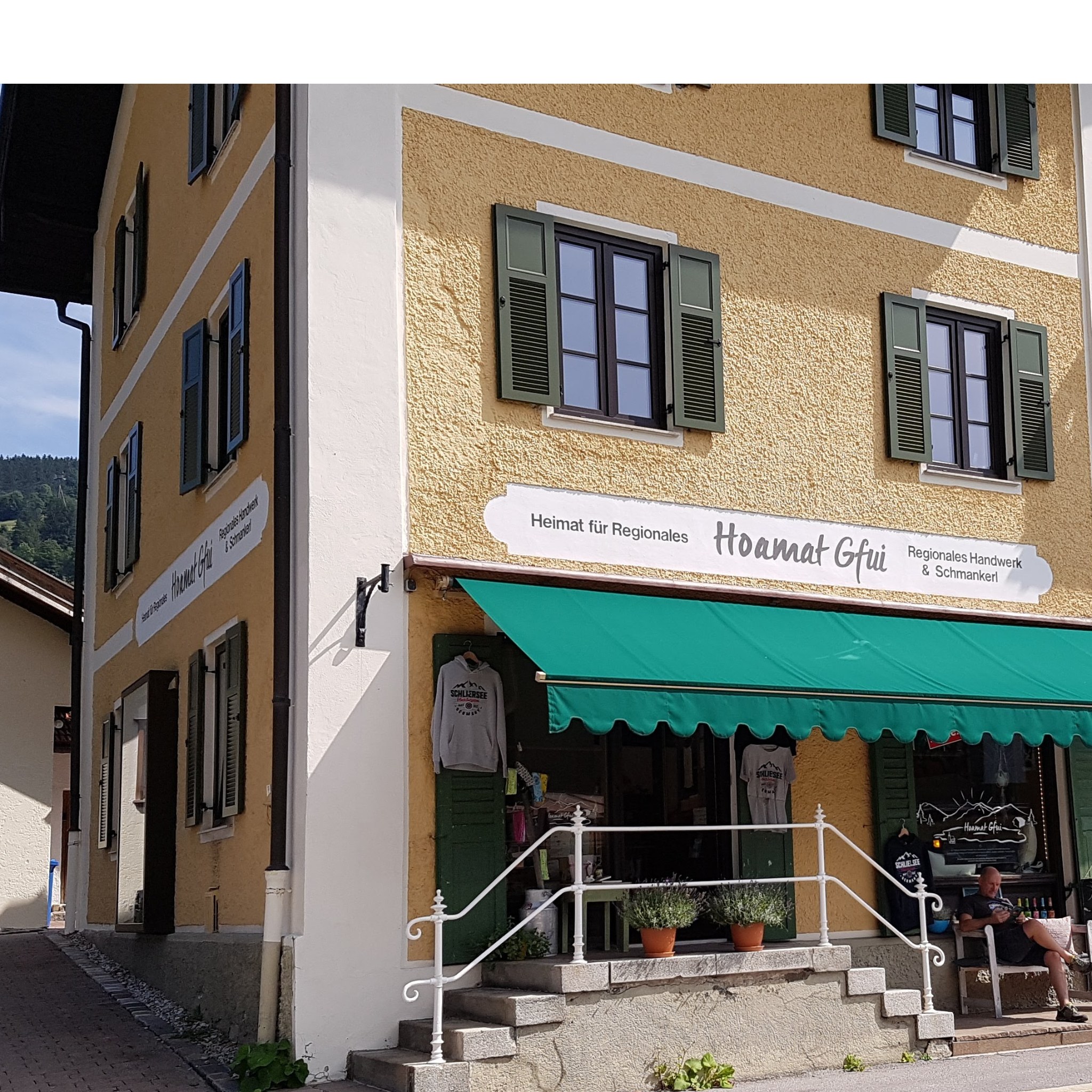 HoamatGfui  Concept Store für regionales Logo